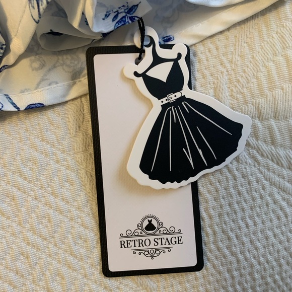 Retro Stage White and Blue Floral Skirt Set w/ Peasant Top Renaissance Fair - Picture 2 of 8